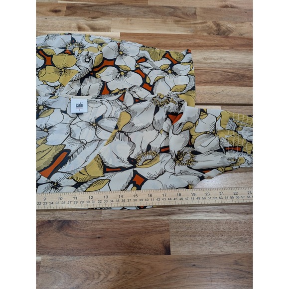 Cabi Blouse Long Sleeve S Floral V Neck Lightweight Yellow White Smocked Sleeve - Picture 8 of 10